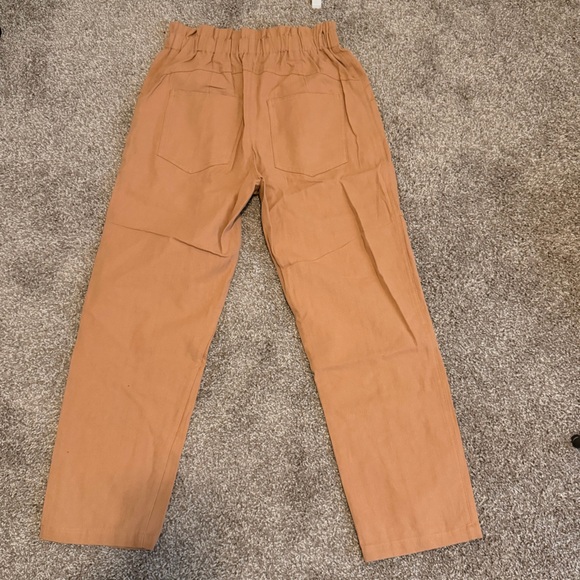NWT Elodie women's cargo style straight leg pants size large with cinched waist - Picture 5 of 8